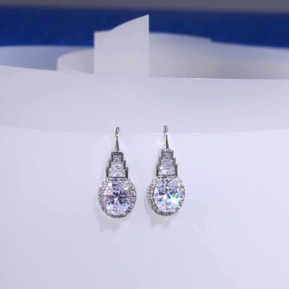 Bán Chạy Khuyên Tai Khảm Đá Zircon Hình Móng Vuốt Trang Trí Cùng Phong Cách