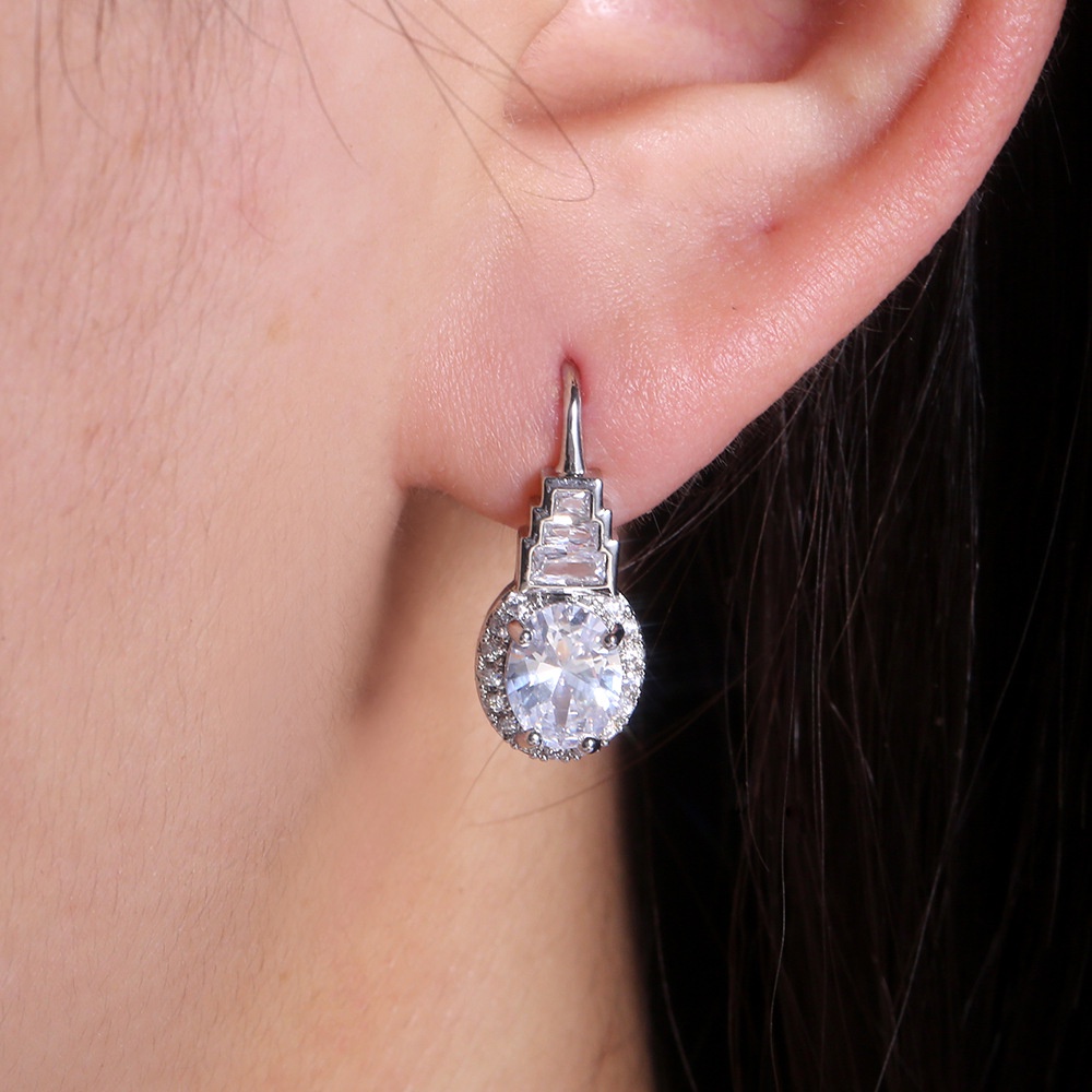 Bán Chạy Khuyên Tai Khảm Đá Zircon Hình Móng Vuốt Trang Trí Cùng Phong Cách