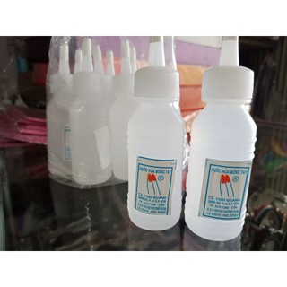 Nước rửa móng tay
