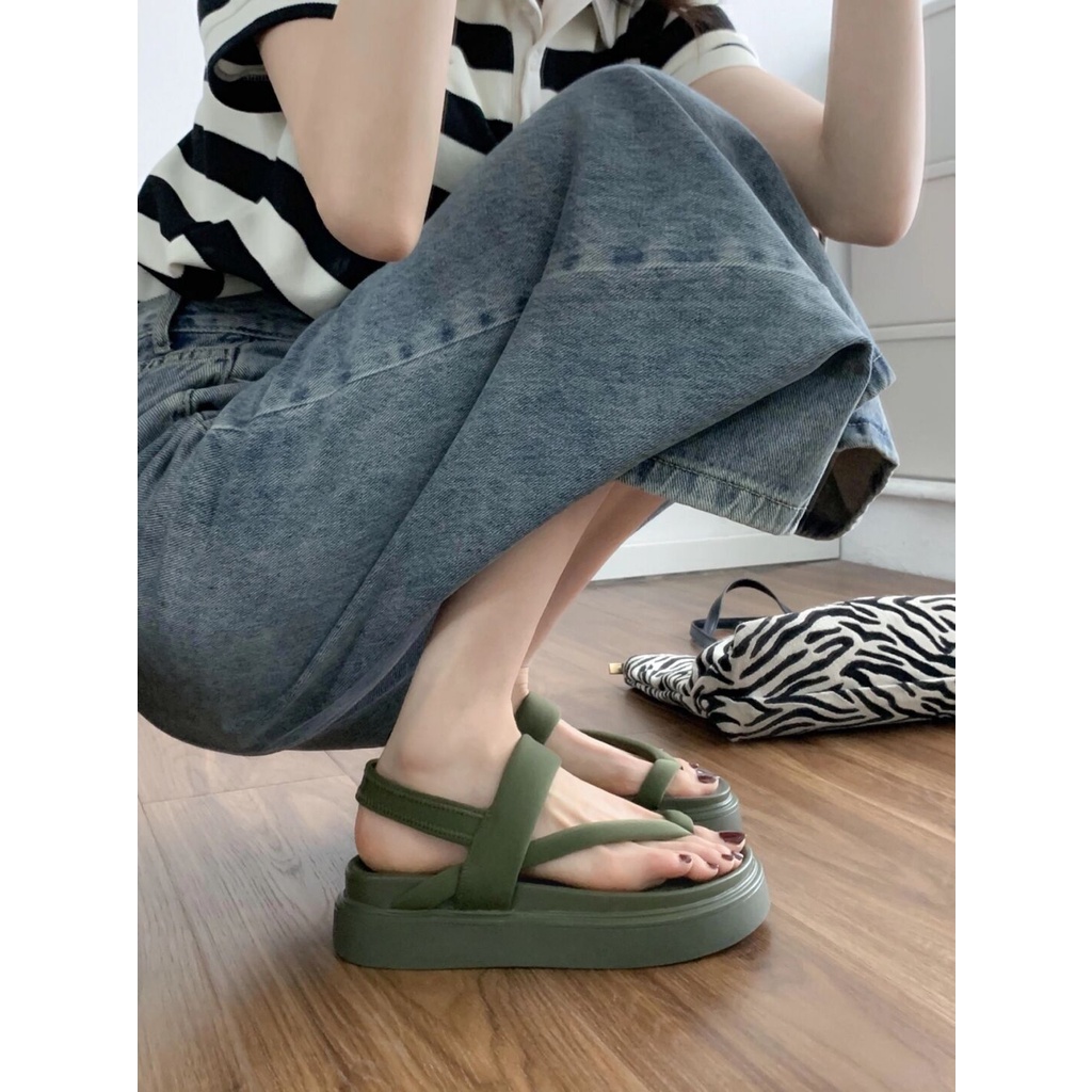 Giày La Mã đế dày xỏ ngón mẫu mới đơn giản