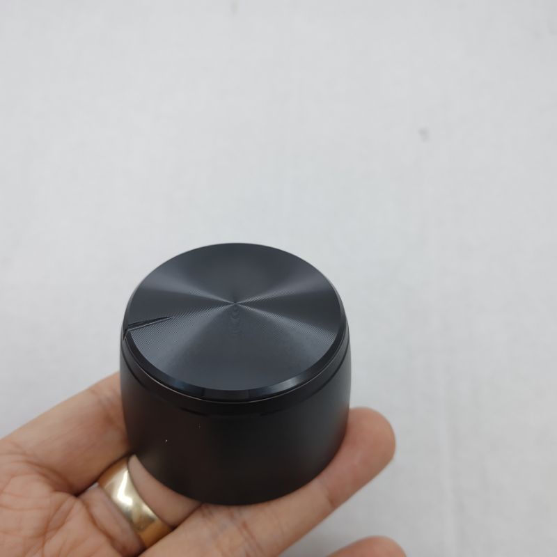 Núm volume nhôm Japan