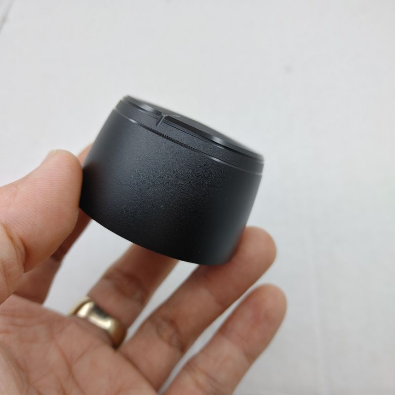 Núm volume nhôm Japan