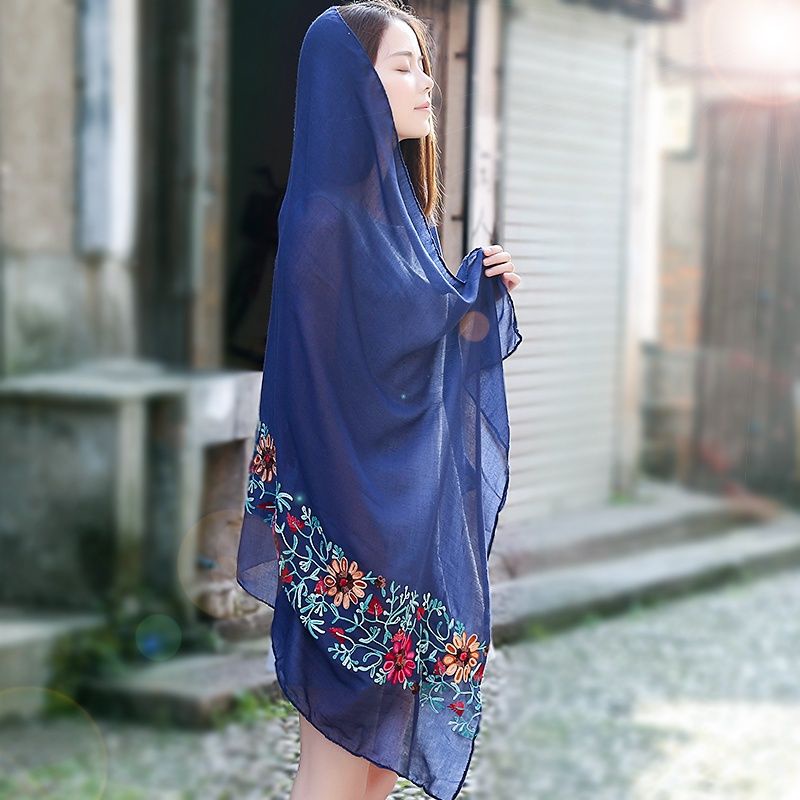 Khăn Choàng Cotton Lanh Thêu Hoa Văn Dân Tộc Chống Nắng Hai Cách Dùng Khi Đi Biển Mùa Xuân Hè