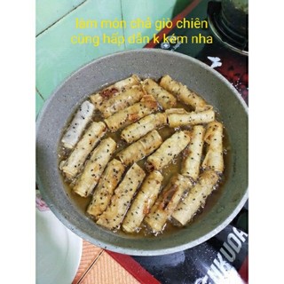 bánh tráng nhúng mè đen phan rang