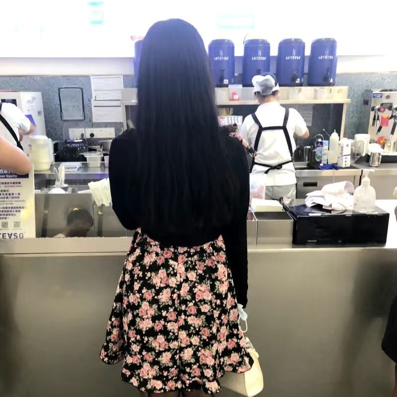 Bộ Áo Dệt Kim Hai Dây Phối Đầm Ngắn In Hoa Thời Trang Mùa Hè Cho Nữ