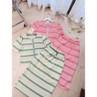 SET ÁO KẺ SỌC KÈM CHÂN VÁY XẺ CÚC CỎ 4 LÁ 💎 GIẤ SIÊU TỐT