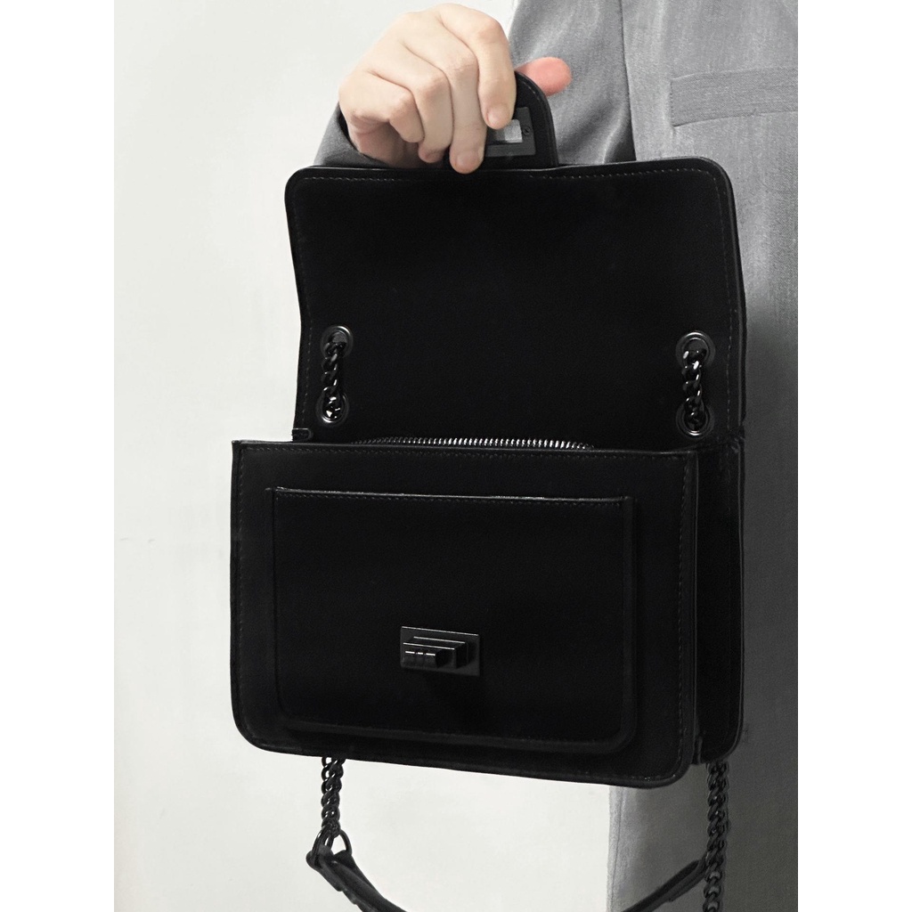 Túi Xách Đeo Vai Hình Vuông Cỡ Nhỏ Phối Dây Đeo Sợi Xích Thời Trang 2023 Sang Trọng