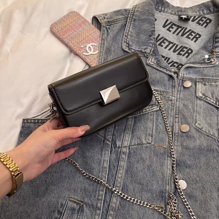 Túi Xách Đeo Vai Hình Vuông Cỡ Nhỏ Phối Dây Đeo Sợi Xích Thời Trang 2023 Cho Nữ