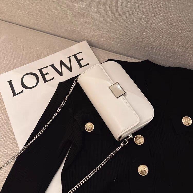 Túi Xách Đeo Vai Hình Vuông Cỡ Nhỏ Phối Dây Đeo Sợi Xích Thời Trang 2023 Cho Nữ