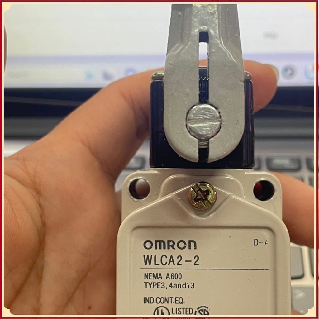 Công tắc hành trình tắt mở Omron WLCA2-2