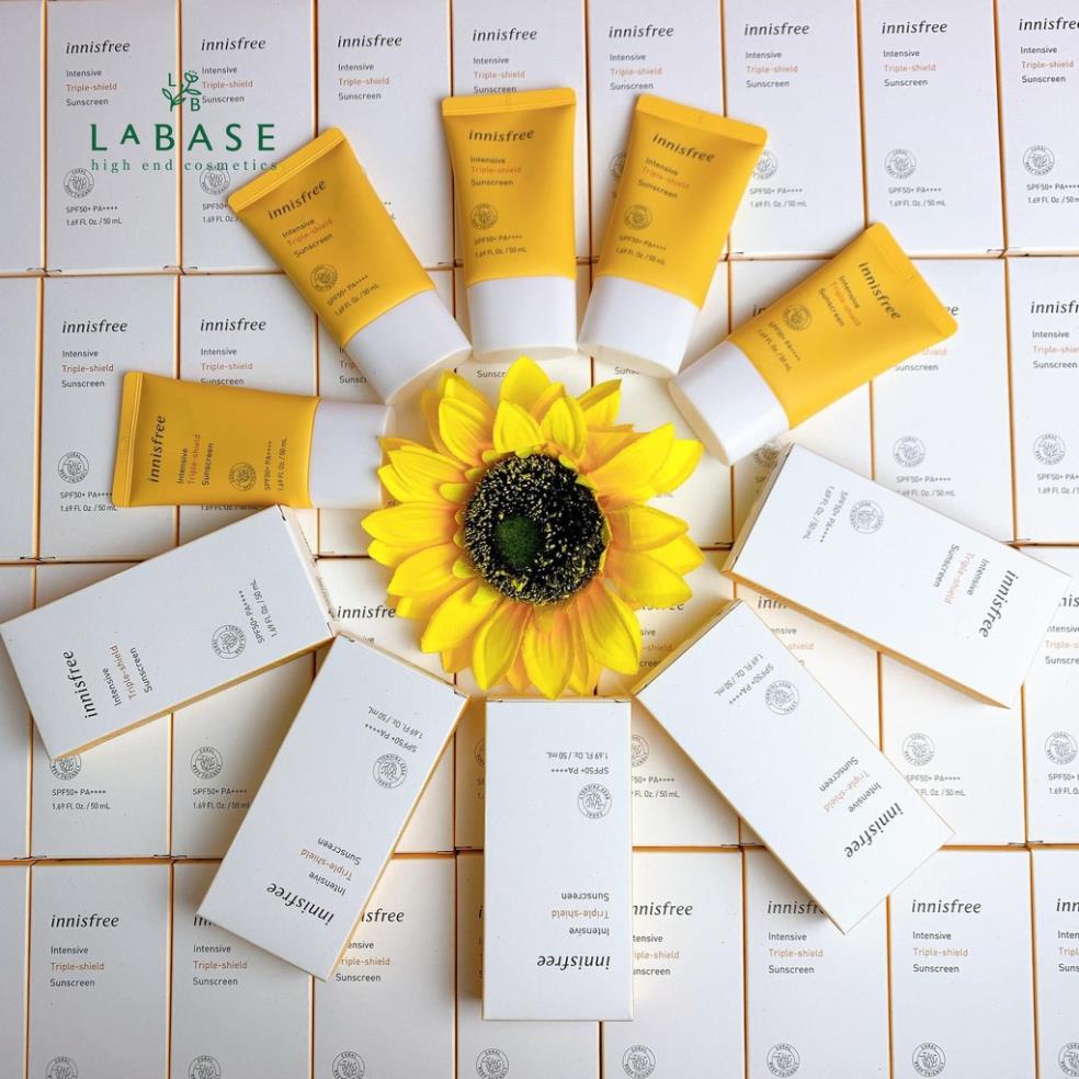 Kem Chống Nắng Innisfree SPF50 PA++++ giúp dưỡng ẩm nâng tone, dưỡng da Tone Up Watering/ Triple-Shield 50ml y