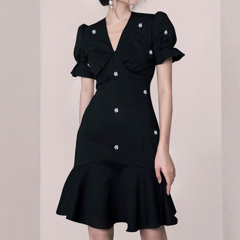 Đầm Đuôi Cá Ngắn Tay Cổ Chữ V Eo Cao Thời Trang Mùa Hè Sang Trọng Dành Cho Nữ