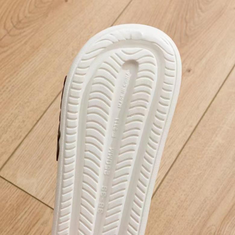 Dép đi trong nhà hình gấu siêu cute Brown'1999 | BigBuy360 - bigbuy360.vn