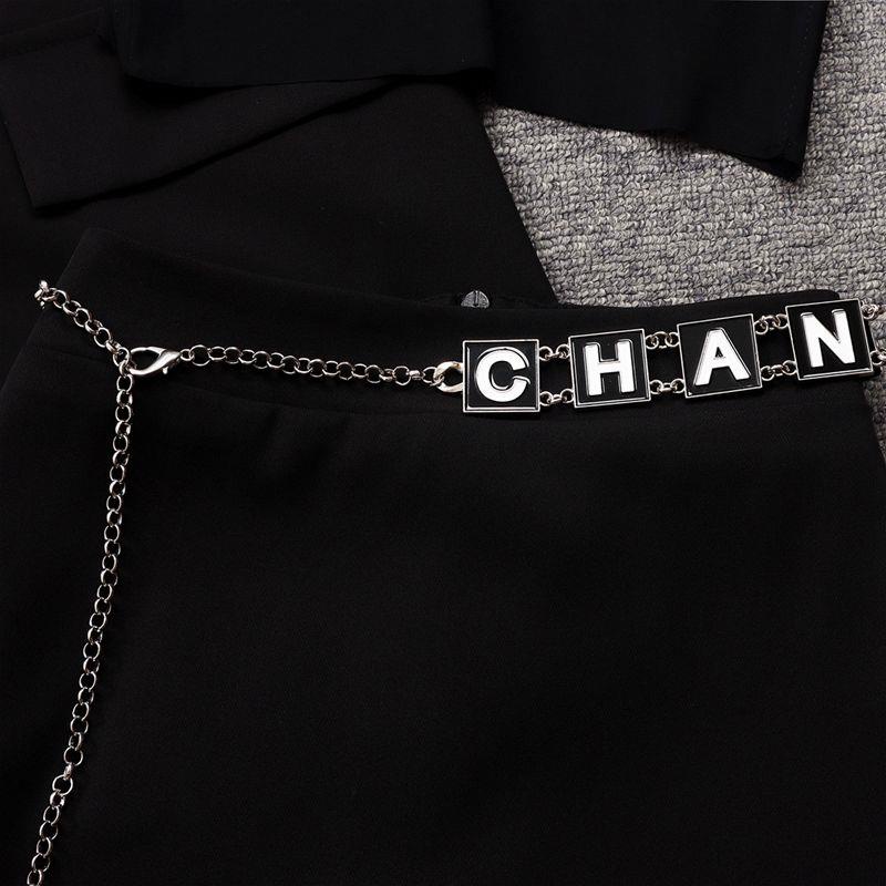 Áo Khoác Dáng Lửng + Chân Váy Ngắn Màu Đen Thời Trang Cao Cấp Cho Nữ