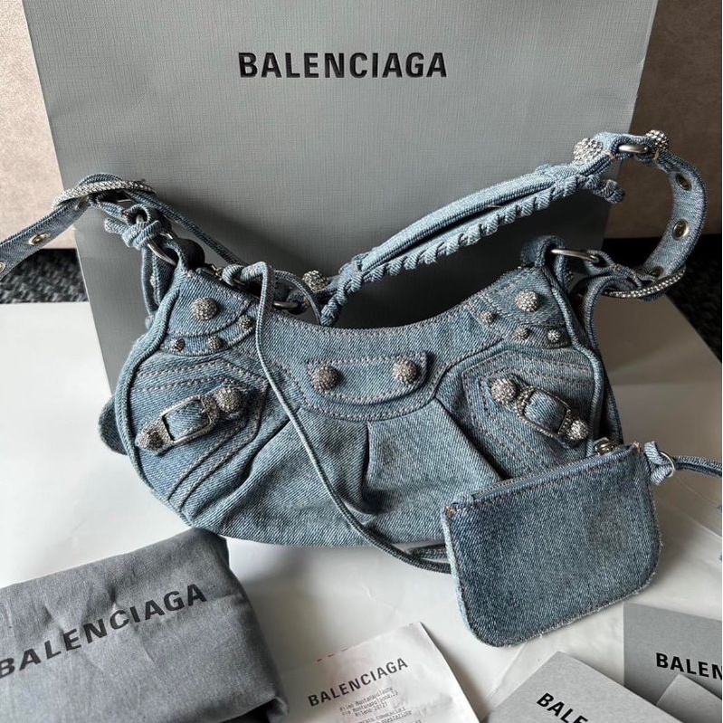 Túi xách nữ chất vải bò denim sz25cm phụ kiện đính đá sáng choang fullbox