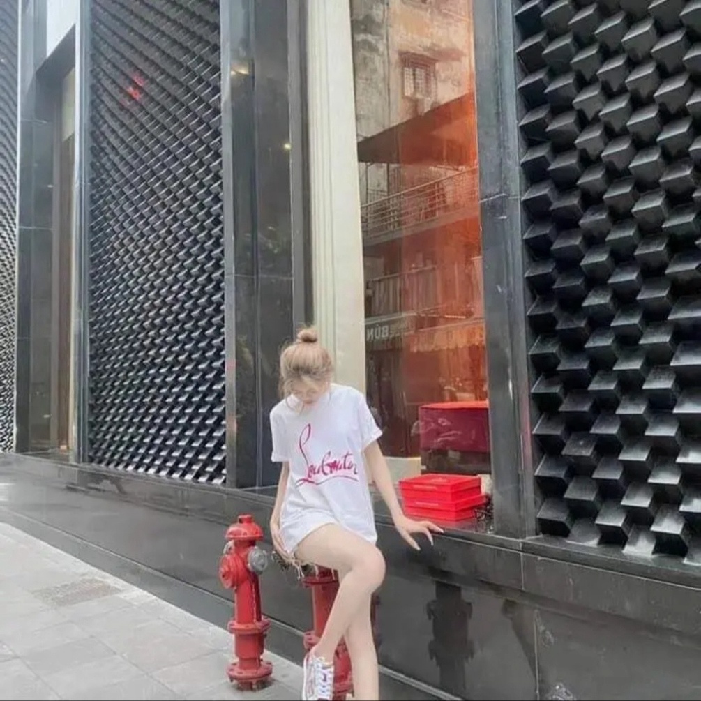 Áo Thun LC Nam Nữ Hai Màu Đen Trắng Siêu Cấp Chất Liệu Cotton Co Dãn 4 Chiều Siêu Đẹp Hot 2023 | BigBuy360 - bigbuy360.vn