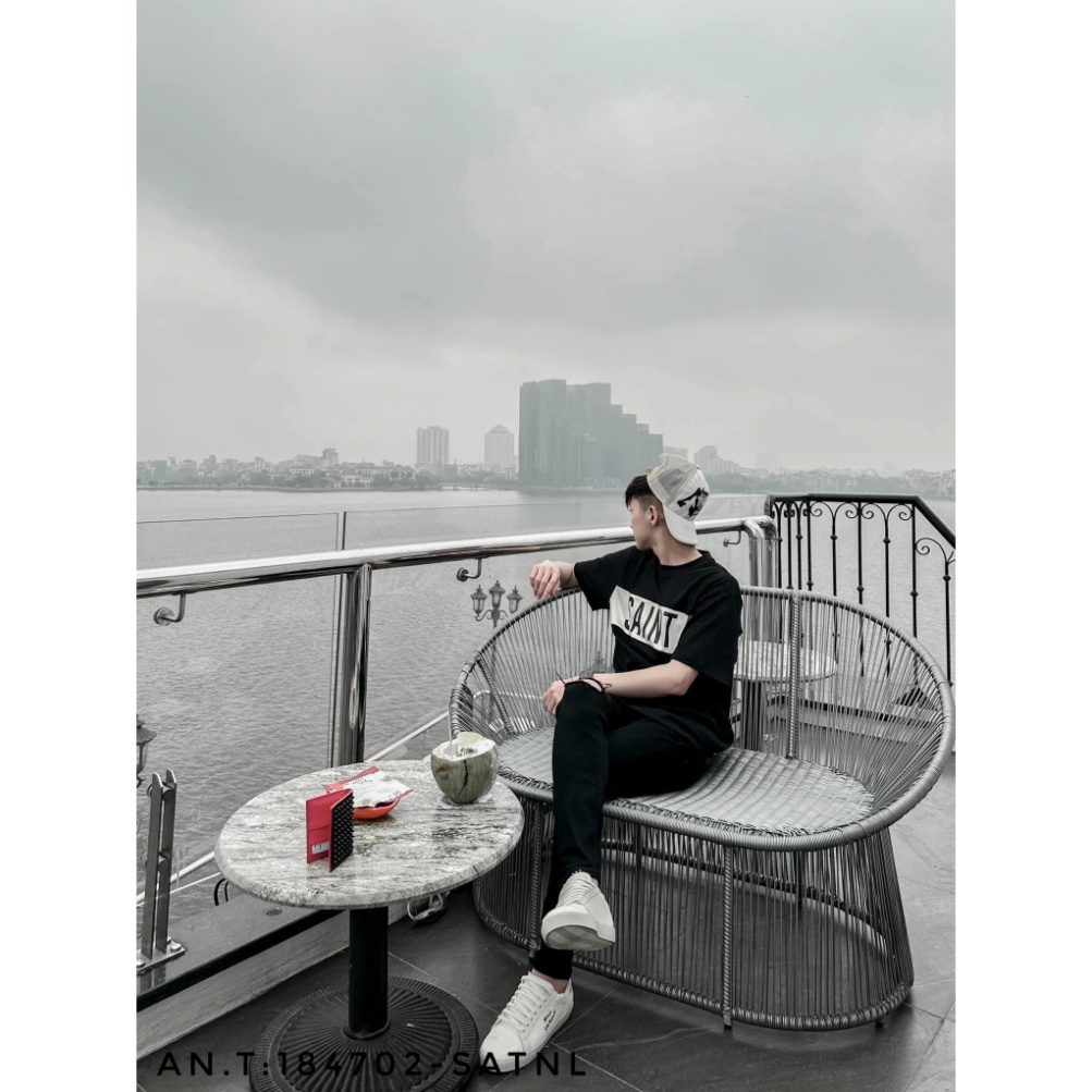 Áo thun Saint - Larent phối hình in ngang phong cách Dolce Phong Cách trẻ trung , Áo thun Unisex Nam Nữ Hot 2023 | BigBuy360 - bigbuy360.vn