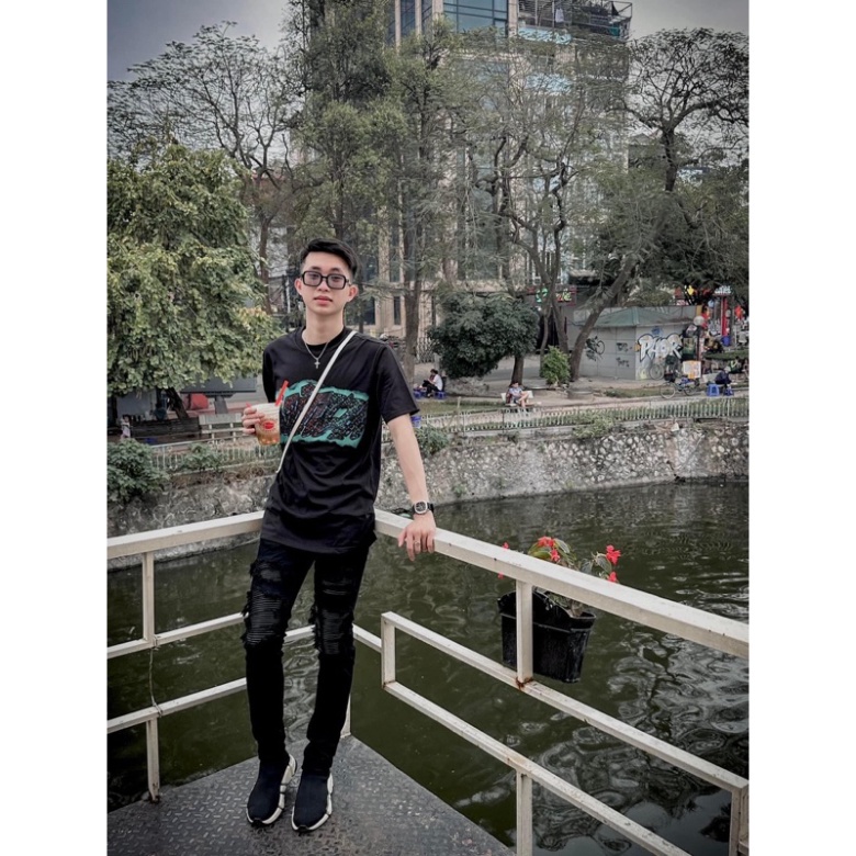 Áo phông nam nữ Premium Cotton dập chữ Eo Vì vân hoa phối loang xanh  logo ngược sau áo cực hot 2023 | BigBuy360 - bigbuy360.vn