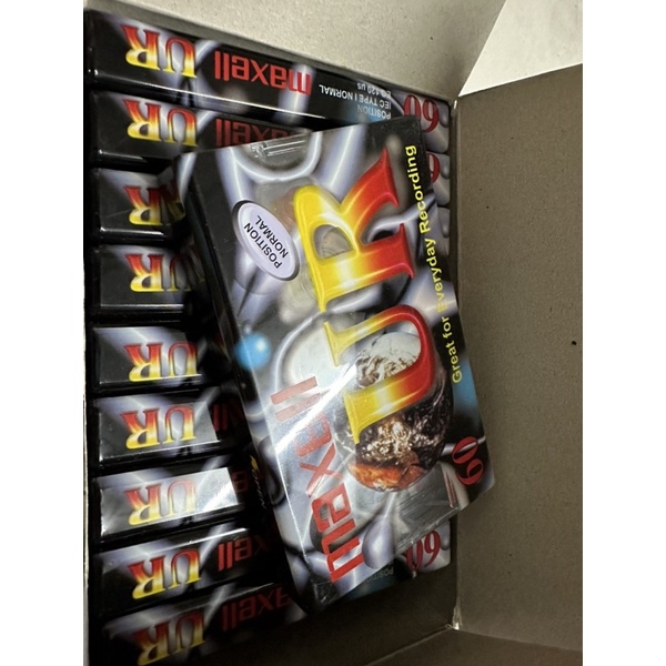 Hàng sưu tầm mới nguyên seal, Hộp 10 Băng Cassette Maxell UR 60