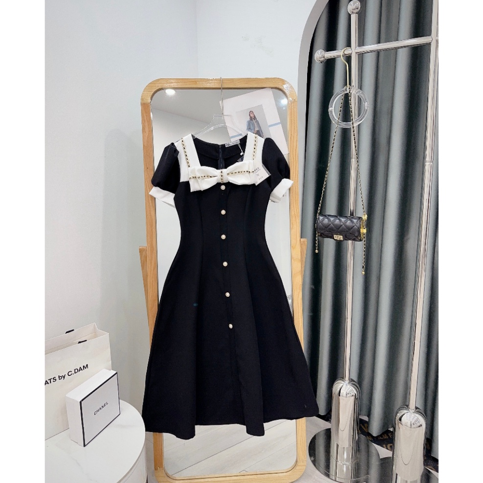 Váy Thiết Kế Dáng Dài Cổ Vuông, Đính Nơ Ngực, Chất Tuyết Mưa Siêu Sang