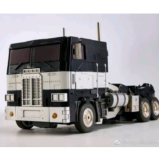 Mô hình Optimus Prime 2018 - MM01/MM01B