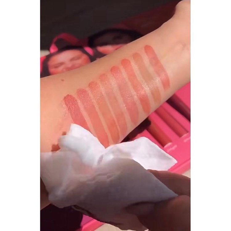 Son bóng lì lâu trôi Rare Beauty Soft Pinch Tinted Lip Oil mẫu thử 0.5ml