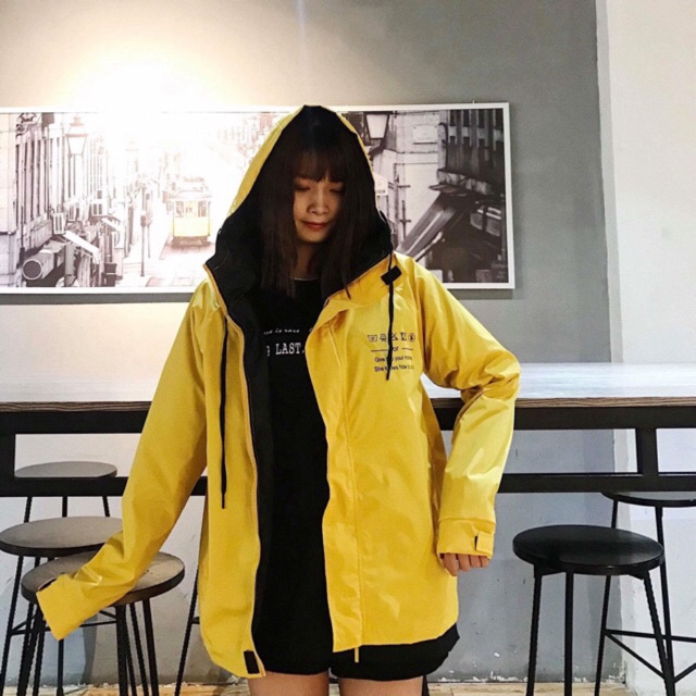 Áo khoác dù she know 3 màu vàng đen đỏ của shop Áo Khoác Hottrend