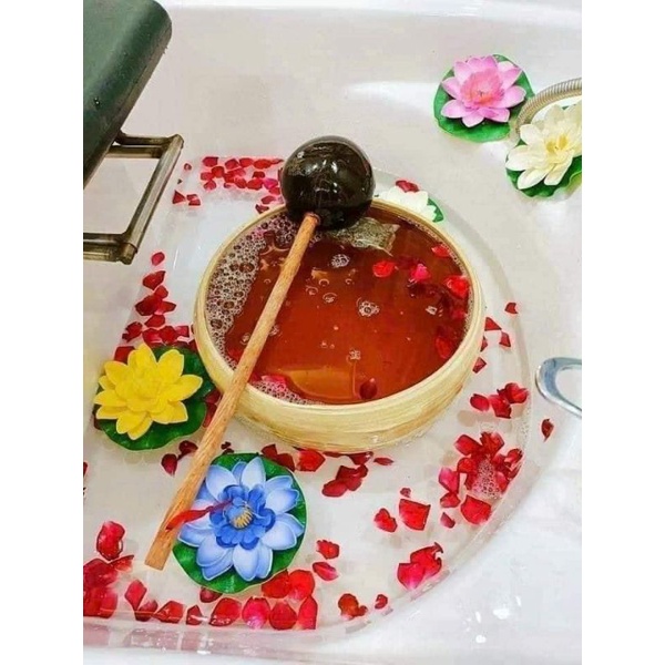 BÔNG SEN TRANG TRÍ TRONG GỘI DƯỠNG SINH