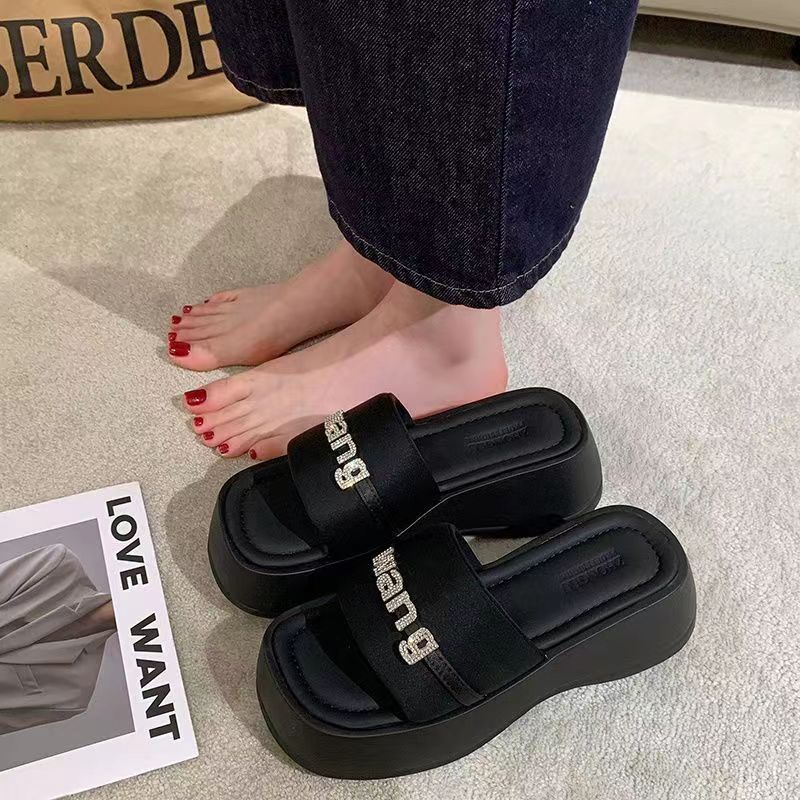 Dép lê đế cao dép lê thời trang đơn giản cá tính cho nữ