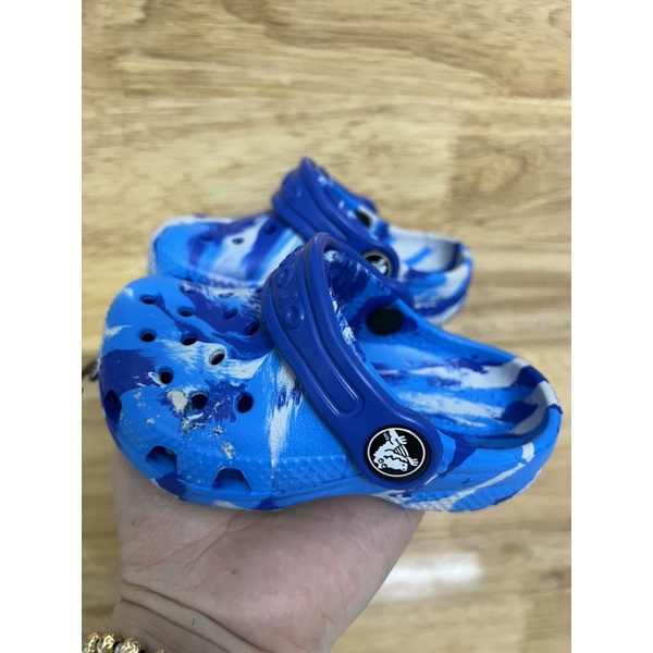 Sụ loang trẻ em xanh