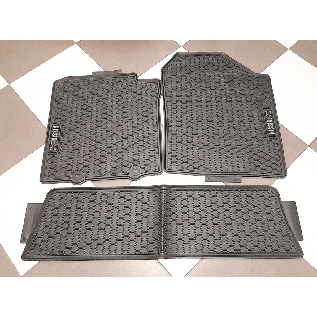 Thảm Lót Sàn Xe Toyota Veloz Thương Hiệu NISSIN Cao Cấp, Thảm Lót Sàn Cao Su Không Mùi, Không Thấm Nước, Dễ Dọn Rửa | BigBuy360 - bigbuy360.vn