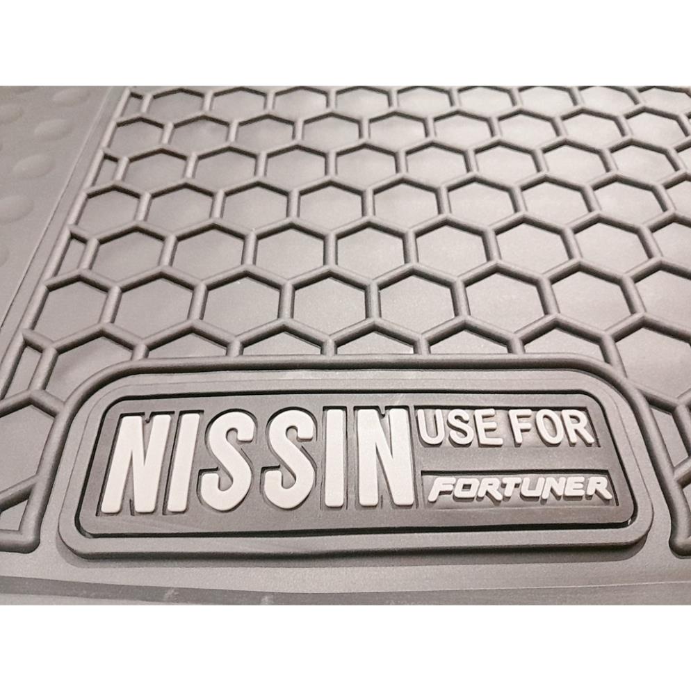 Thảm Lót Sàn Xe Toyota Fortuner Thương Hiệu NISSIN Cao Cấp, Thảm Lót Sàn Cao Su Không Mùi, Không Thấm Nước, Dễ Dọn Rửa | BigBuy360 - bigbuy360.vn