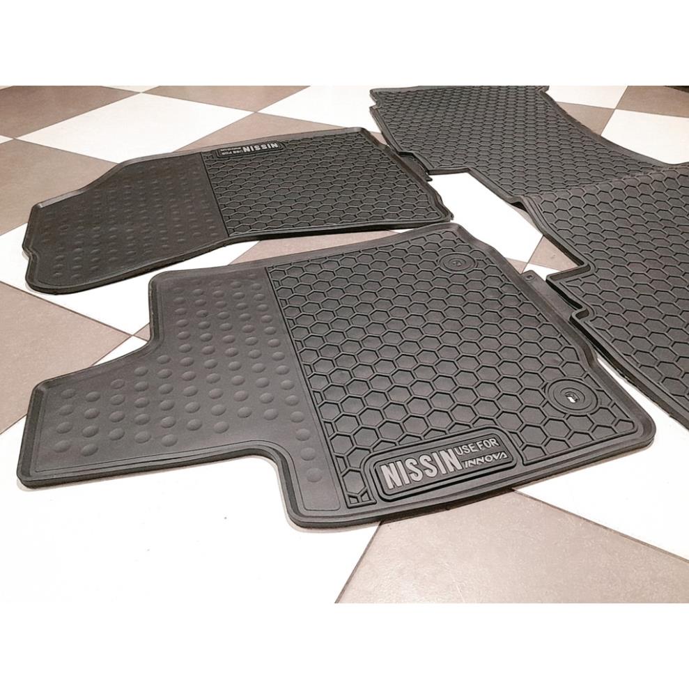 Thảm Lót Sàn Xe Toyota Innova Thương Hiệu NISSIN Cao Cấp, Thảm Lót Sàn Cao Su Không Mùi, Không Thấm Nước, Dễ Dọn Rửa | BigBuy360 - bigbuy360.vn