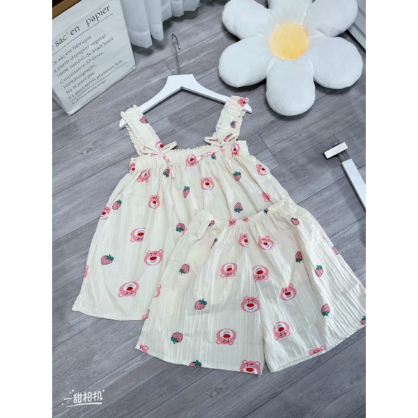 sét bộ đùi hai dây gân hình siêu iu .