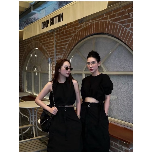 Set áo croptop + chân váy túi hộp màu đen