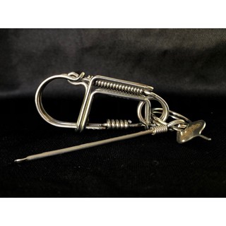 Móc khóa inox thủ công phối titan