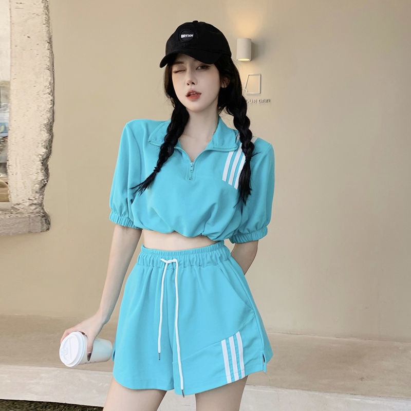Set Đồ Thể Thao Ngắn Tay Form Rộng Họa Tiết Kẻ Sọc Thời Trang Mùa Hè Cho Nữ Sinh