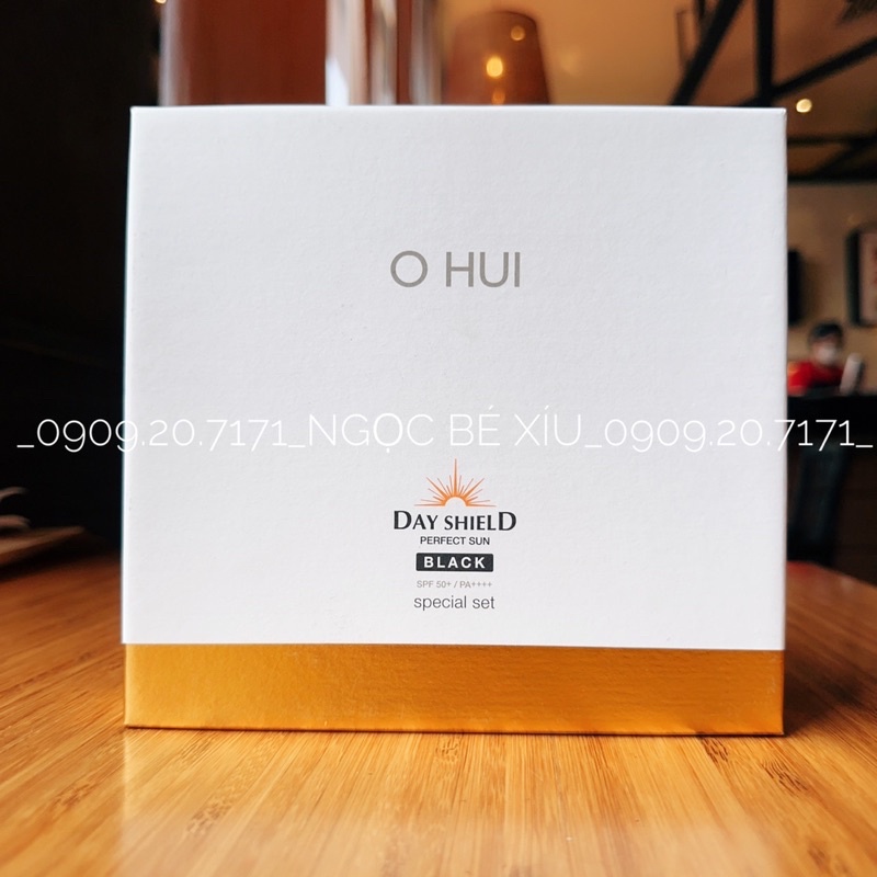SET CHỐNG NẮNG OHUI DAY SHILED PERFECT SUN BLACK/RED SPF50+/PA+++