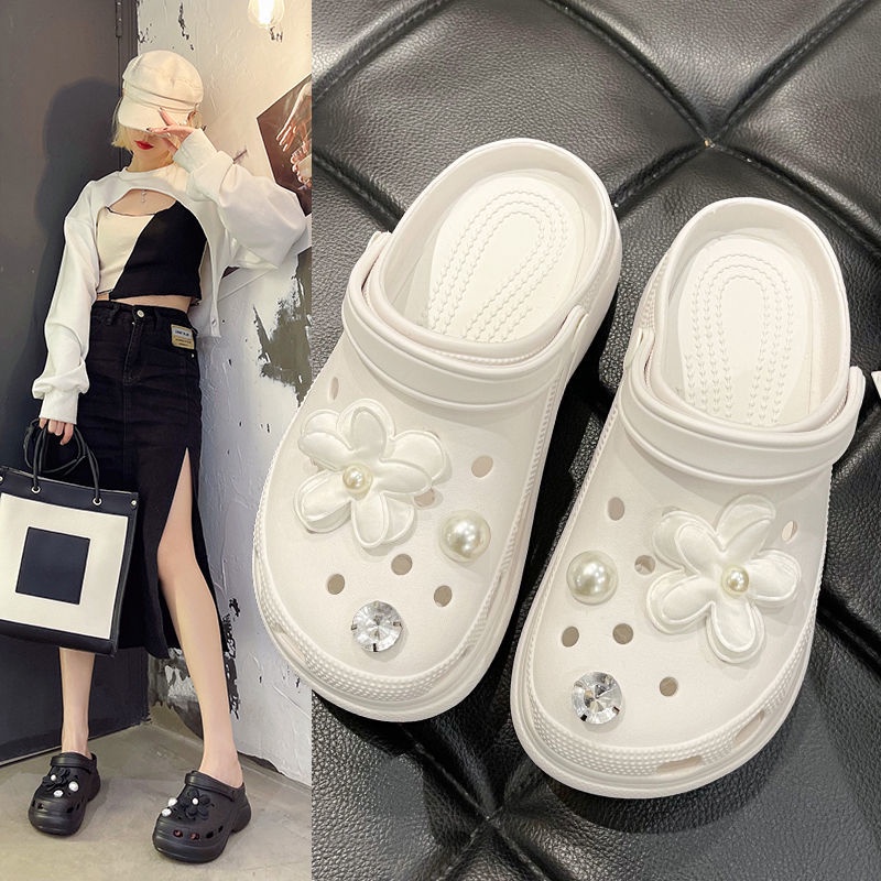 Dép Bít Mũi Dày Dặn Đính Hoa Dễ Thương Thoải Mái Thời Trang Cho Nữ