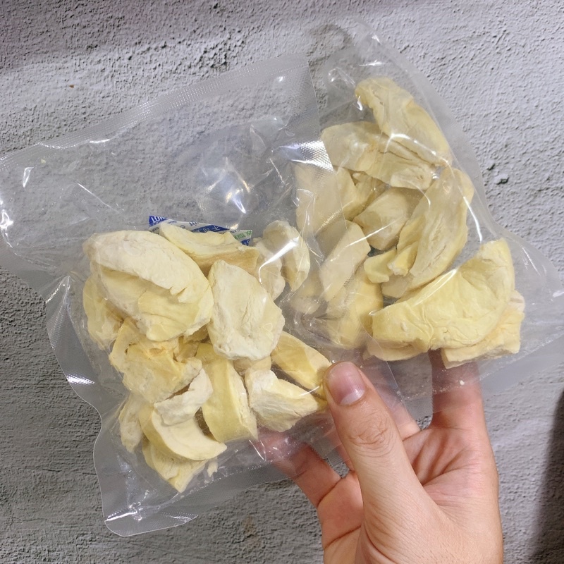 Sầu riêng sấy nguyên múi xuất khẩu 100g