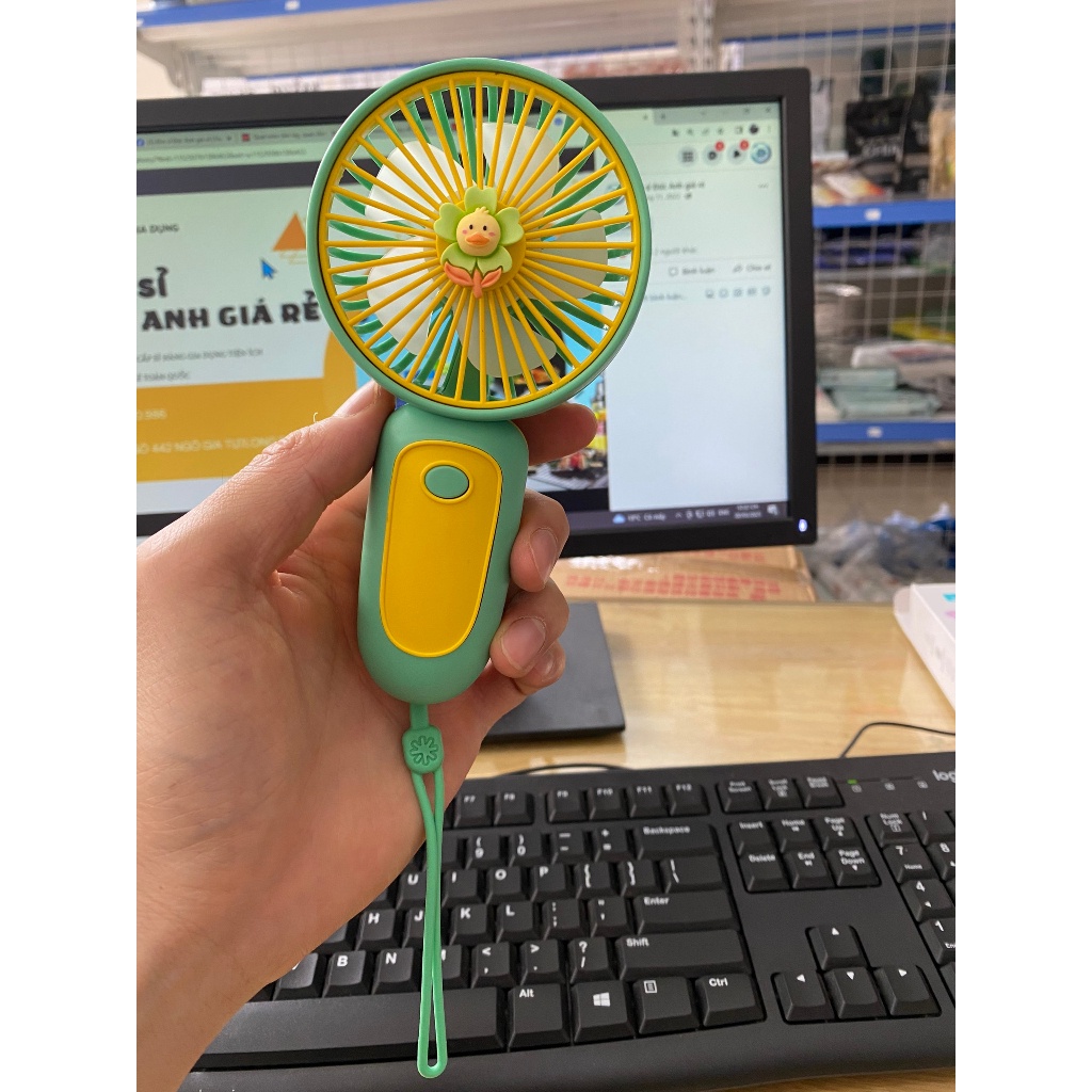 (BÁN SỈ) Quạt Cầm Tay Nhỏ Gọn Flower Mini Fan - Quạt Điện mini Tiện dụng (sỉ hót) | BigBuy360 - bigbuy360.vn