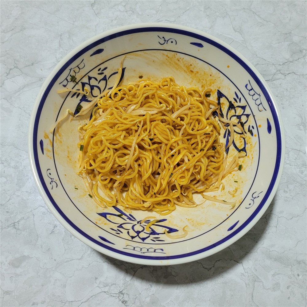 Thùng 24 gói mì không chiên MINOVA mix 2 vị cua sườn heo vị tôm xào lá chanh