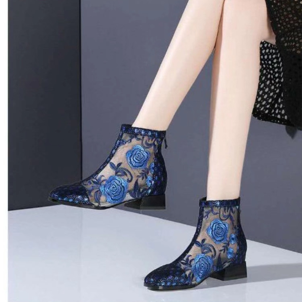 Giày Bốt Da Đế Bằng Phối Lưới Thêu Hoa Xinh Xắn Thời Trang Xuân Hè Cho Nữ