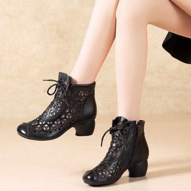 Giày Bốt Da Mềm Gót Vừa Mũi Tròn Đục Lỗ Thoáng Khí Kiểu Retro Thời Trang Mùa Hè 2021