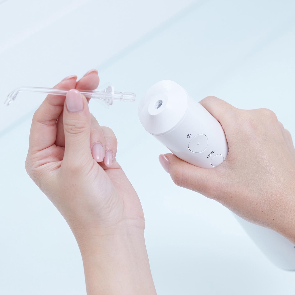 Combo 2 Máy Tăm Nước Cầm Tay Panasonic EW1511W451 - Công Nghệ Siêu Âm - Làm Sạch Răng Nướu