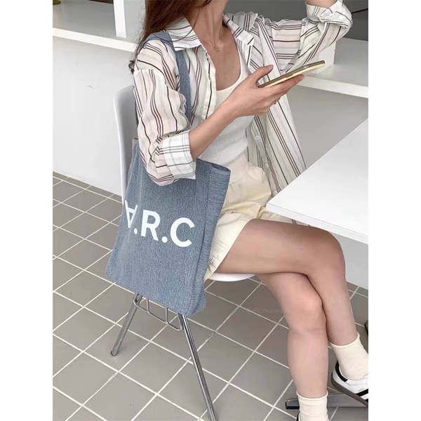 Túi tote jean đeo vai chữ ARC 30x38x8 - T402
