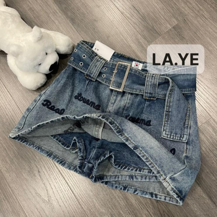 Chân Váy Jeans Chữ Nổi Hàng Hottrend - Chân Váy Bò Thời Trang QCCC Loại 1 Kèm Belts Chất Cực Đẹp | BigBuy360 - bigbuy360.vn