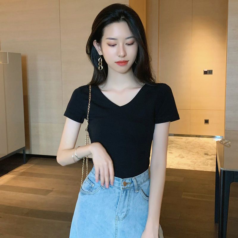 Áo Thun Nữ Ngắn Tay Cổ Chữ v Màu Đen Thời Trang