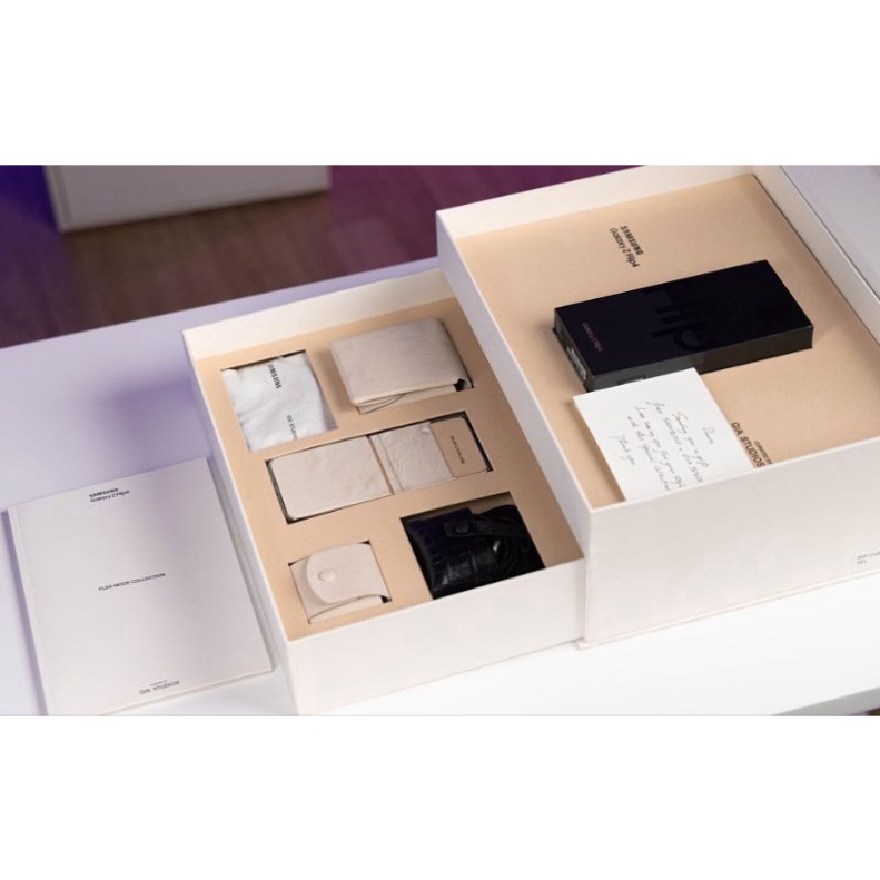 Điện thoại Samsung Galaxy Z Flip4 5G Flex Mode Collection Flip 4 Gia Studio - Hàng Chính hãng - New Seal BH 12 tháng