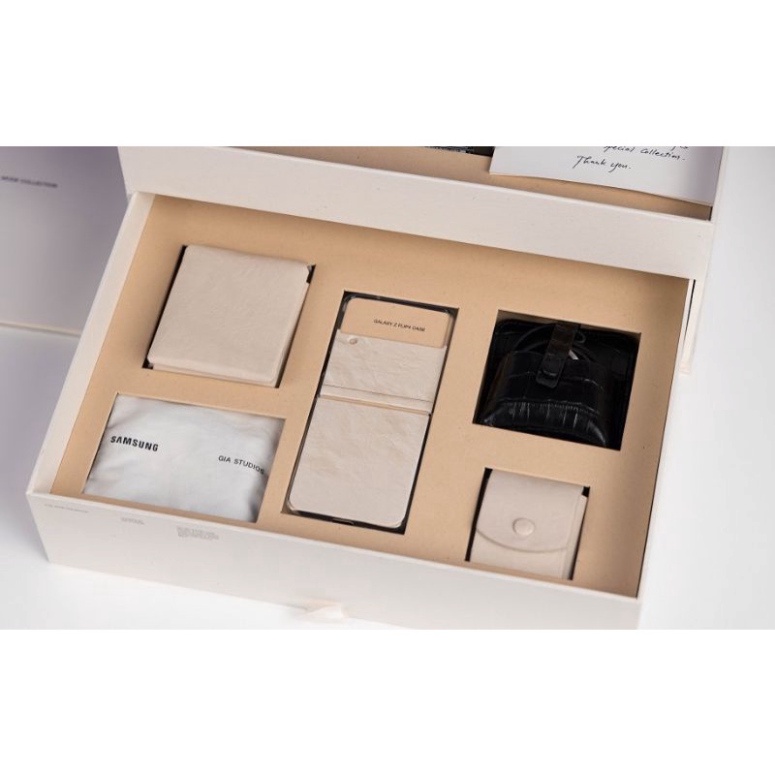 Điện thoại Samsung Galaxy Z Flip4 5G Flex Mode Collection Flip 4 Gia Studio - Hàng Chính hãng - New Seal BH 12 tháng